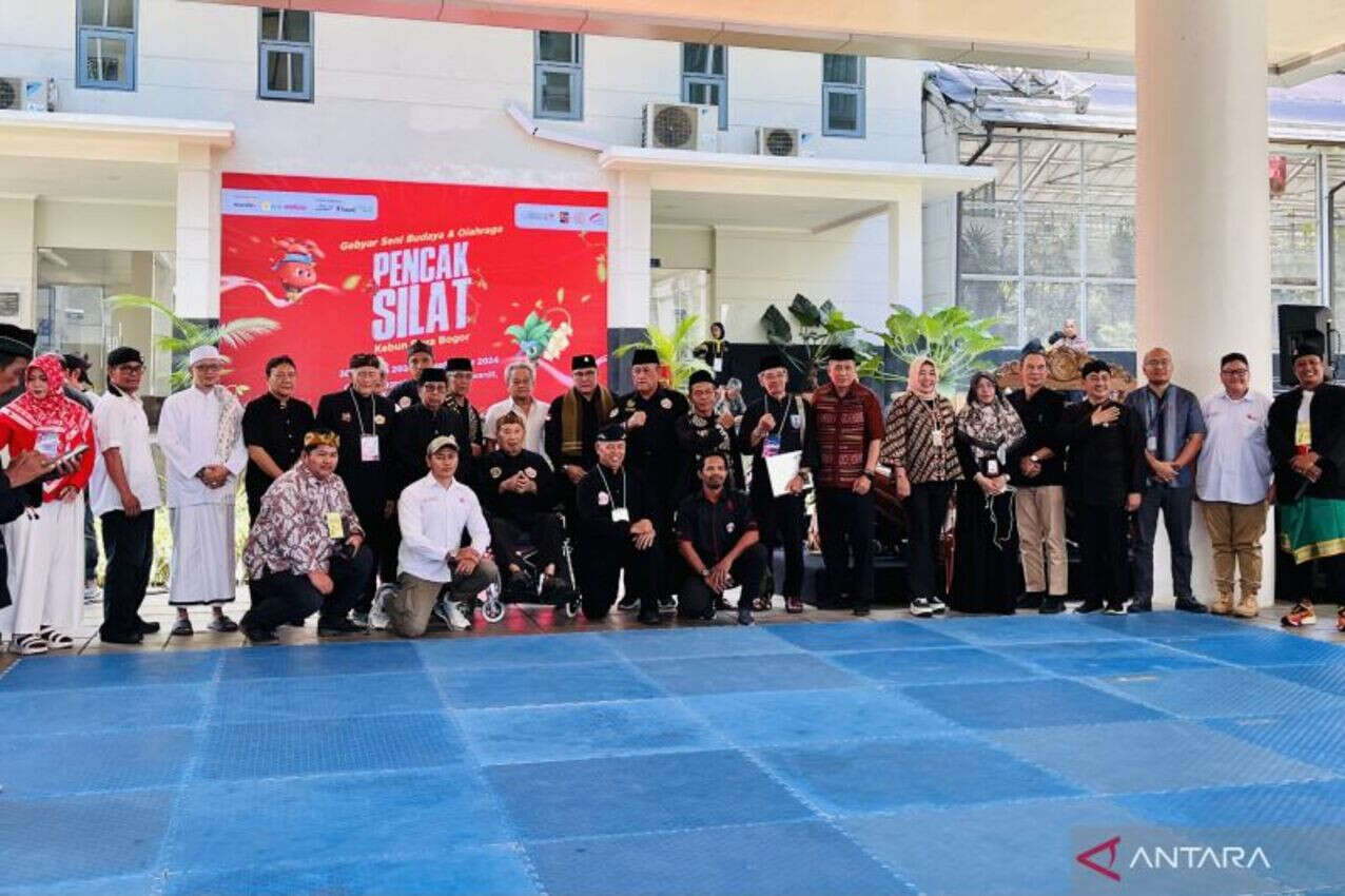 450 Peserta Unjuk Gigi di Gebyar Seni Budaya dan Olahraga Pencak Silat Kebun Raya Bogor