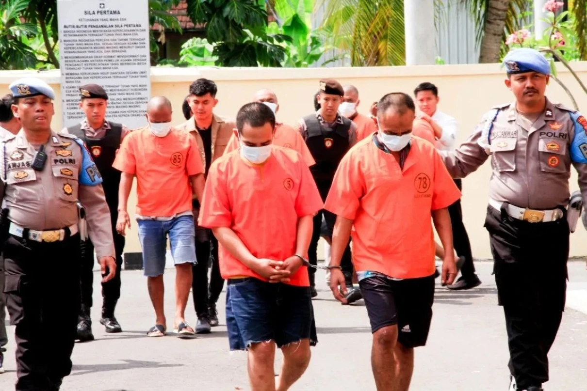 Curanmor di Situbondo Gunakan Ketapel Hingga Celurit Saat Beraksi, 9 Orang Ditangkap