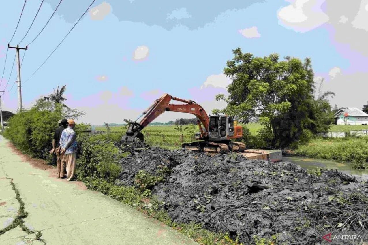 Pemkab Bekasi Gencarkan Normalisasi Sungai di Kecamatan Pebayuran