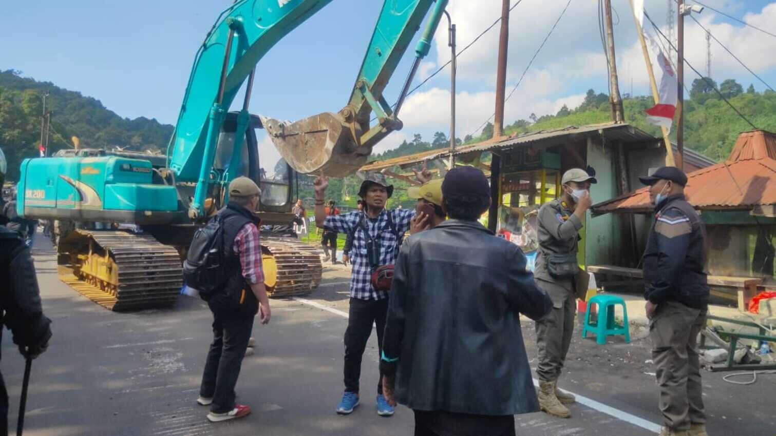 Banyak Bangunan Liar Kembali Berdiri di Jalur Puncak, Pemkab Bogor Siapkan Pembongkaran Tahap 3