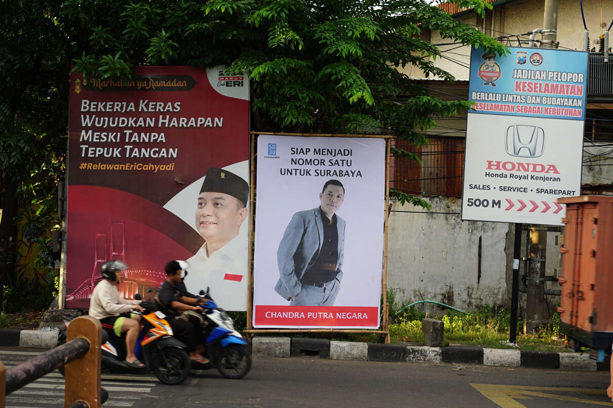 Spanduk Chandra Putra Negara Terpasang di Surabaya, Sinyal Ikut Pilkada 2024?