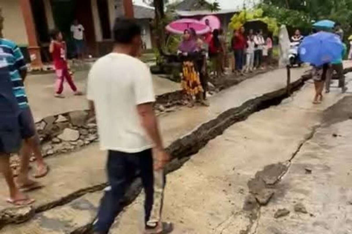 Pergerakan Tanah di Sragen, Jalan Penghubung Antardesa Retak dan Ambles