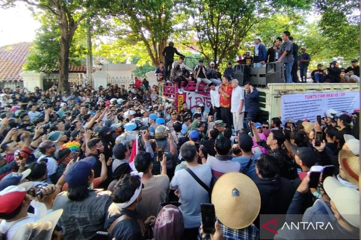Massa Desak Pansus Hak Angket DPRD Pati Jalan Terus, Gerindra Siap Usulkan Pemecatan Sudewo