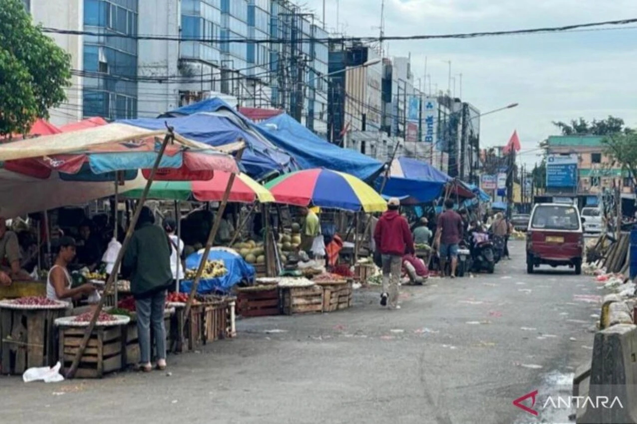 Pemkab Bekasi Geram, PKL Pasar Tumpah SGC Ogah Manut Jam Operasional