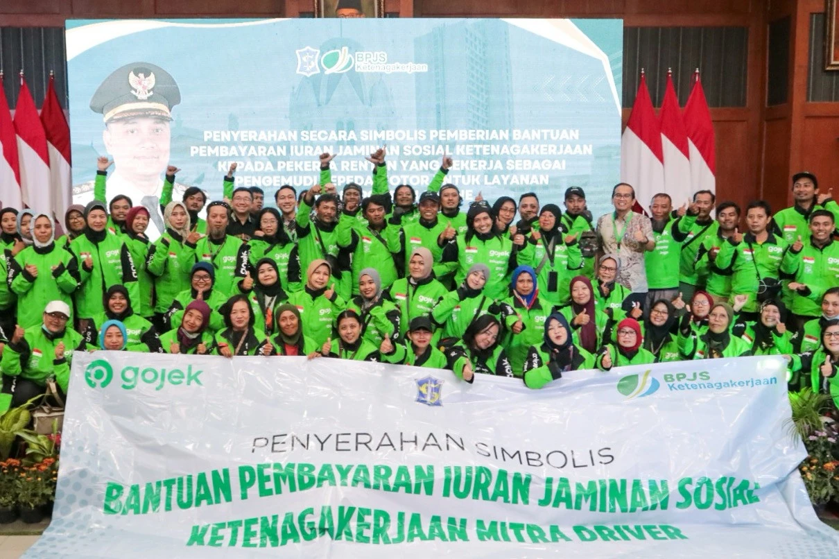 Pemkot Surabaya Bayari BPJS Ketenagakerjaan 15 Ribu Driver Gojek