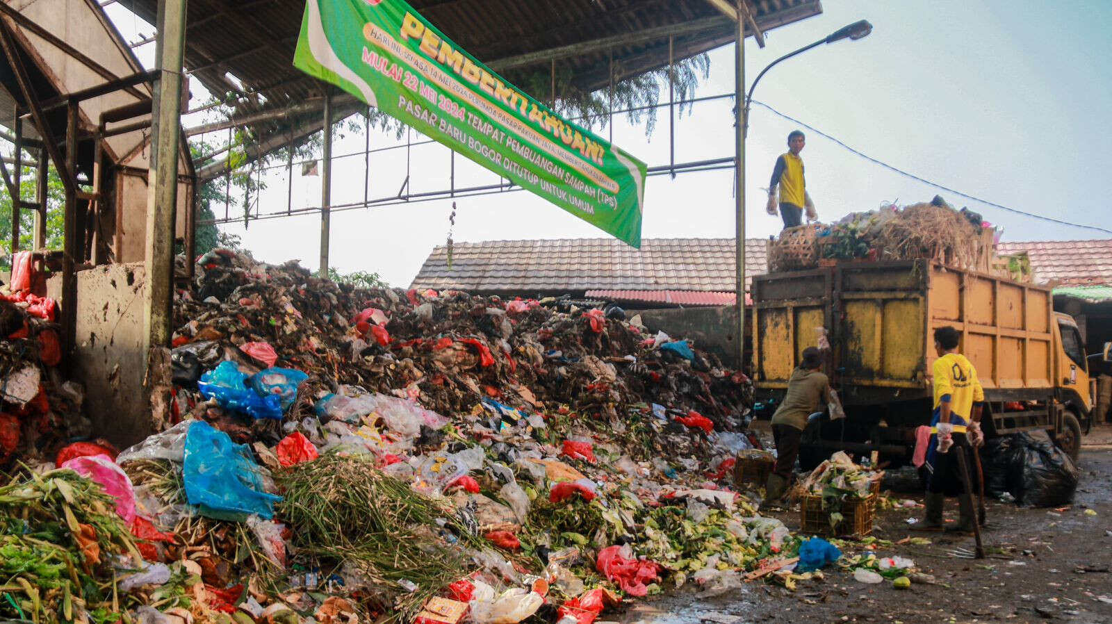 Sekda Minta Perumda PPJ Belanja Truk Pengangkut Demi Atasi Sampah di 14 Pasar se-Kota Bogor