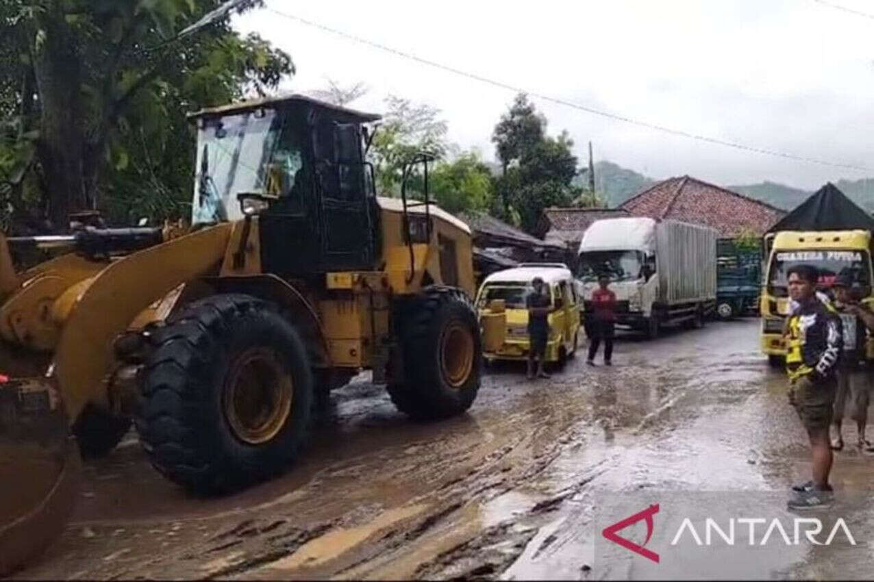 Forkopimcam Simpenan Sukabumi Normalisasi Jalan Geopark Ciletuh Pascatertimbun Longsor