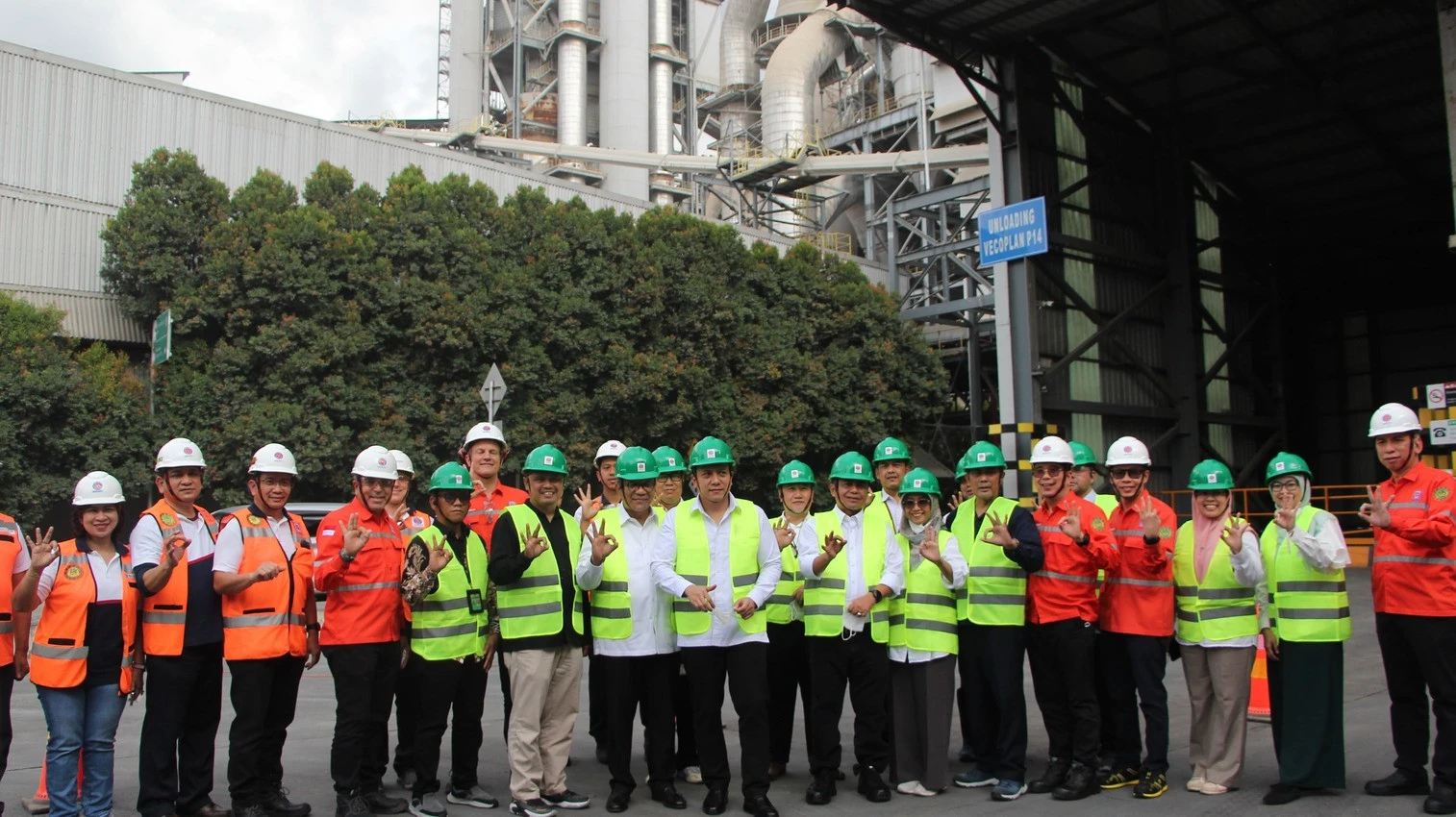 Datang ke Bogor, KLH Dorong Optimalisasi Produksi RDF di TPPAS Lulut Nambo