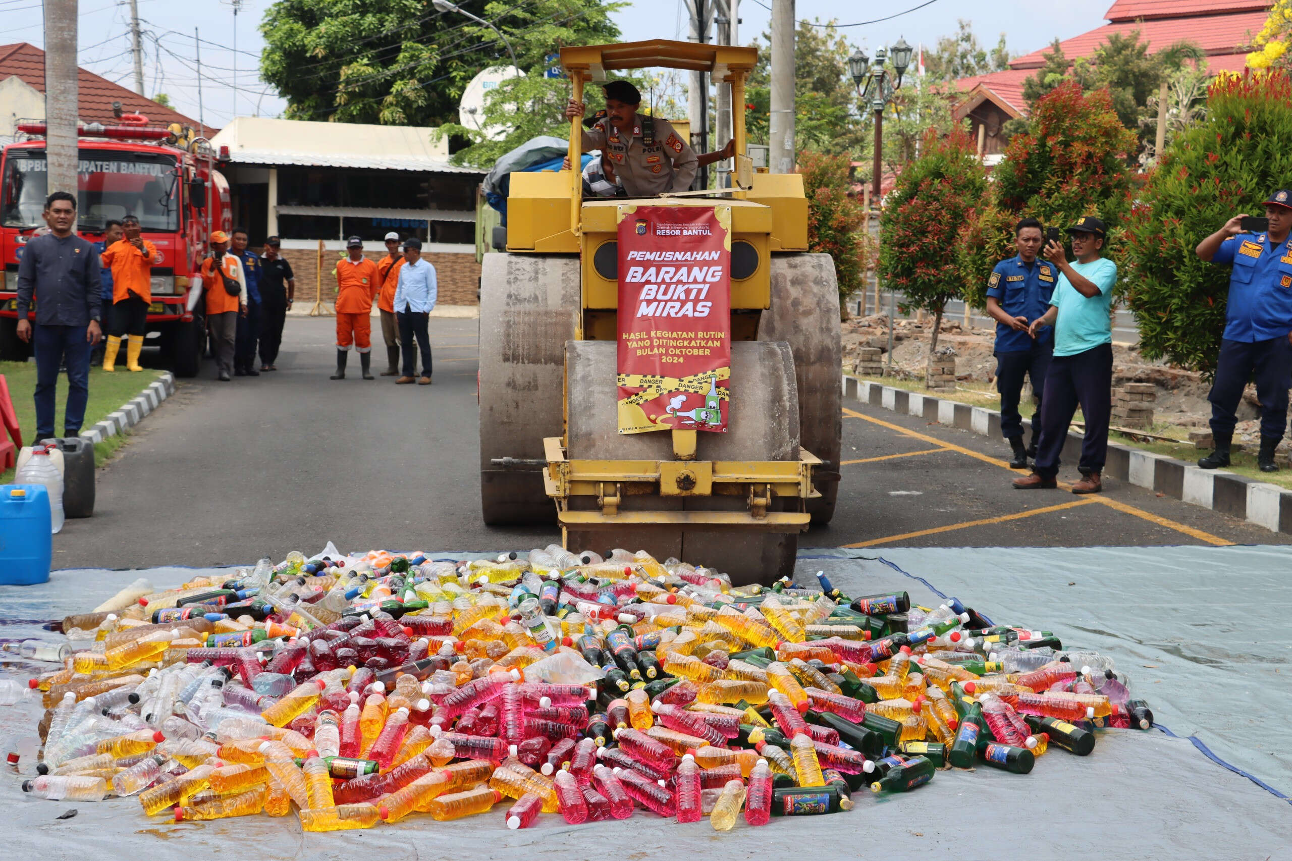 Dalam Sebulan Polres Bantul Sita Ribuan Botol Miras