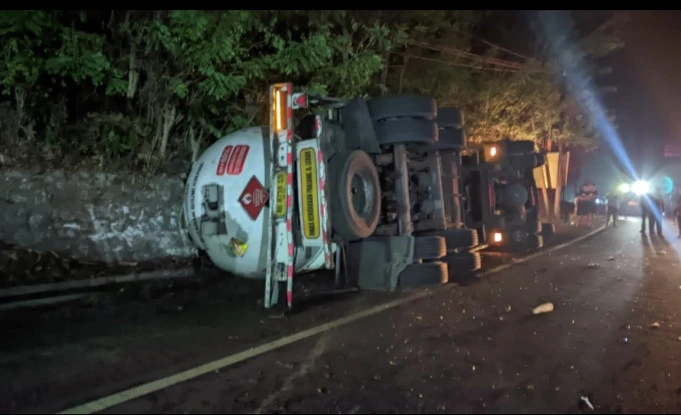 Truk Tangki Terguling di Jalan Jogja-Wonosari, Sopir Tewas
