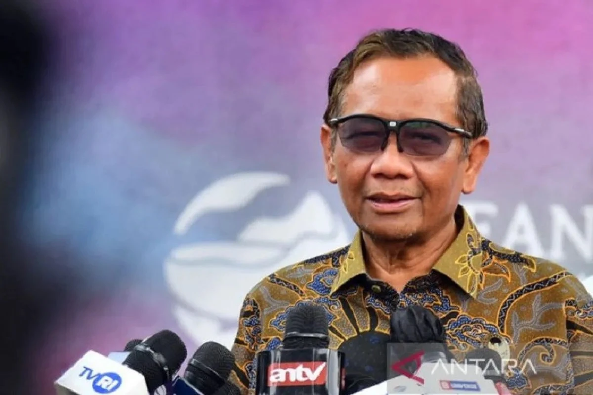 Soal Dugaan Judol, Mahfud MD: Jangan Dengarkan Budi Arie, Mana Ada Maling Ngaku?