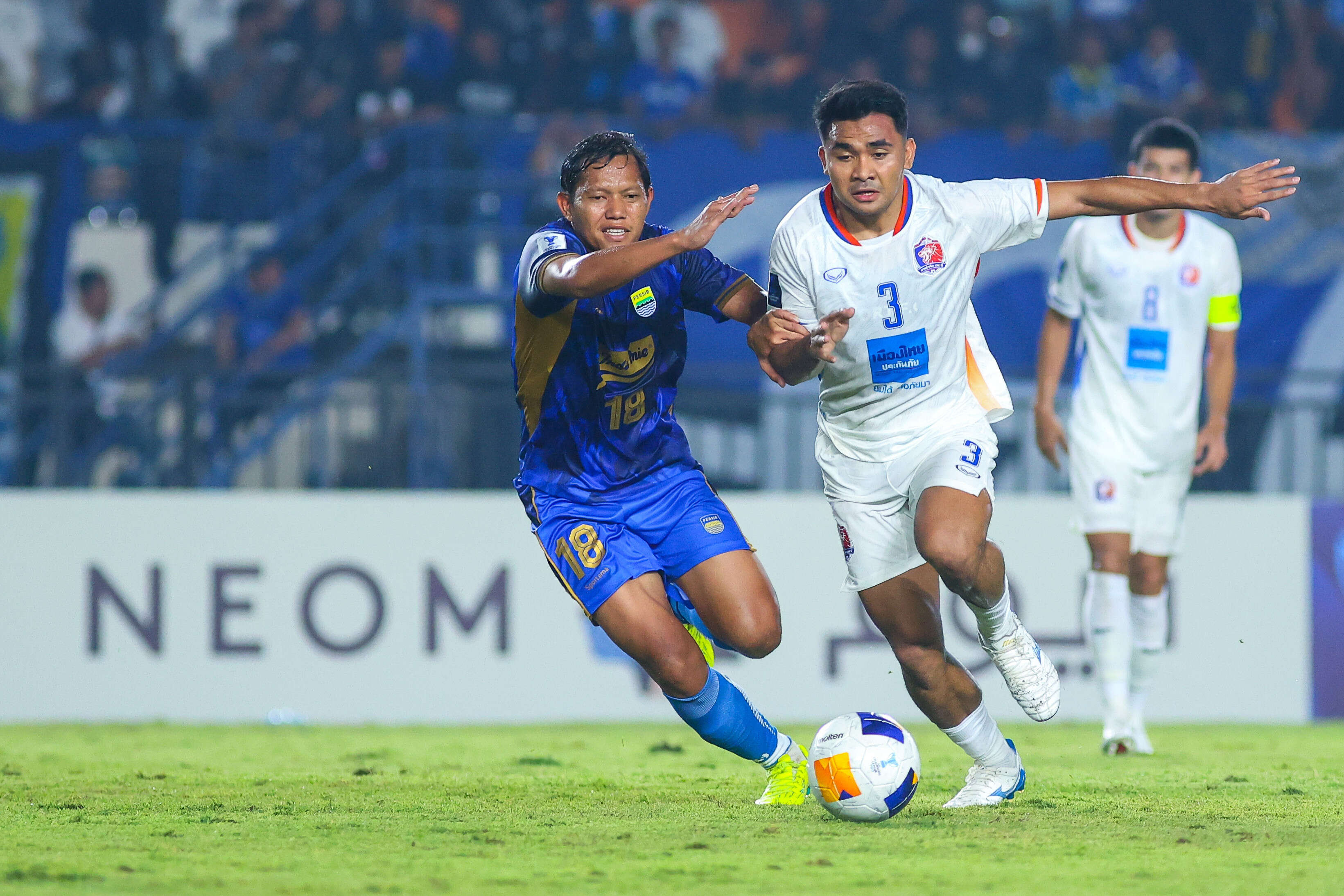 Persib Permanenkan Adam Alis untuk 2,5 Musim