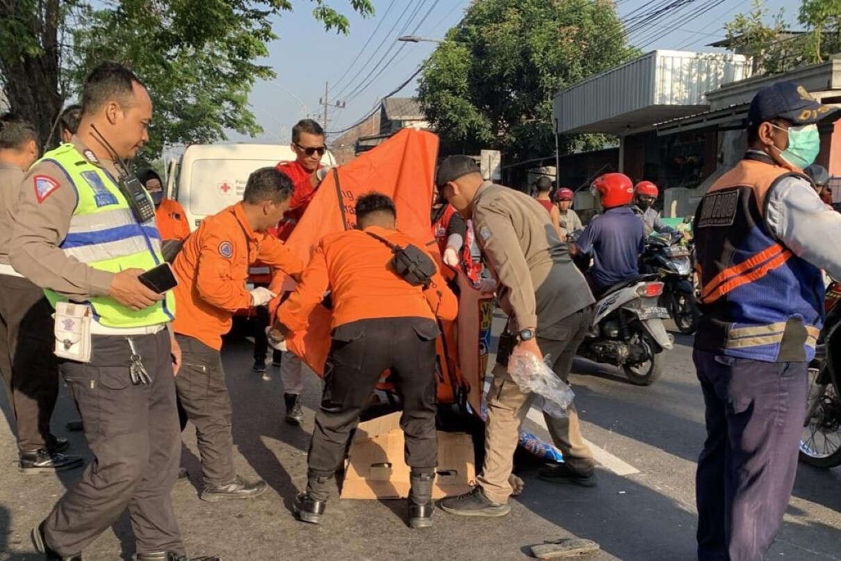 Pengendara Motor Tewas Tertabrak di Jalan Mastrip Surabaya, Truk Kabur