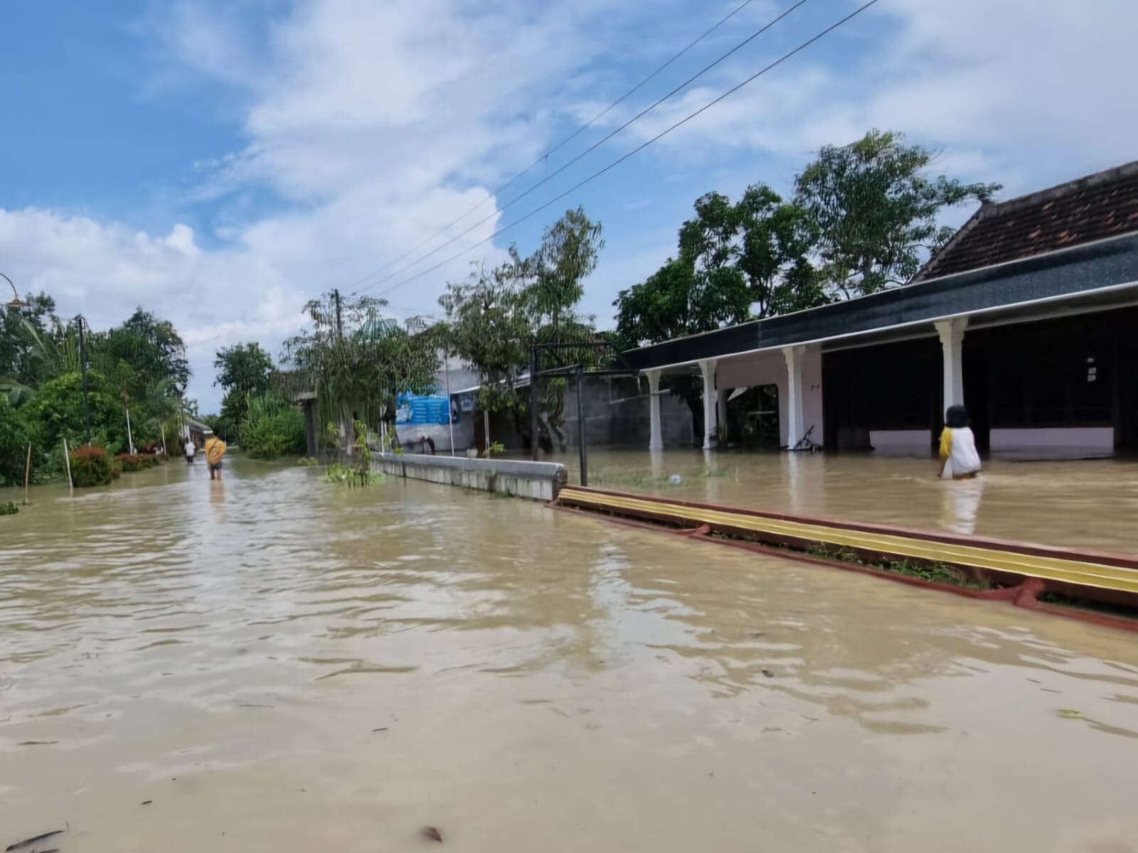 Grobogan Dikepung Banjir, Ratusan Warga Dievakuasi