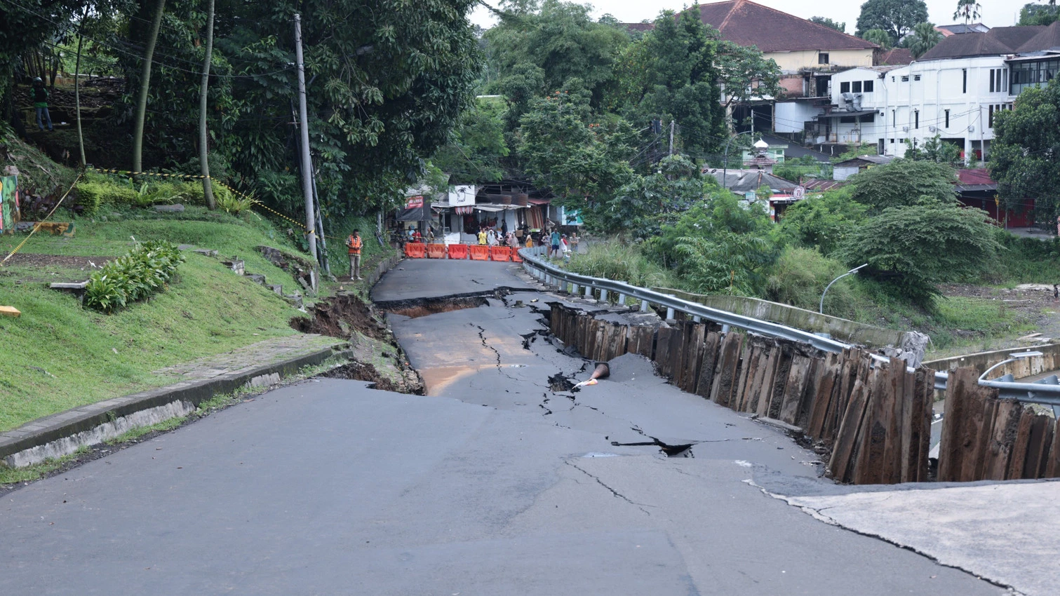 Pemkot Bogor Datangi Kemen-PU Untuk Curhat Penanganan Jalan Batutulis yang Amblas