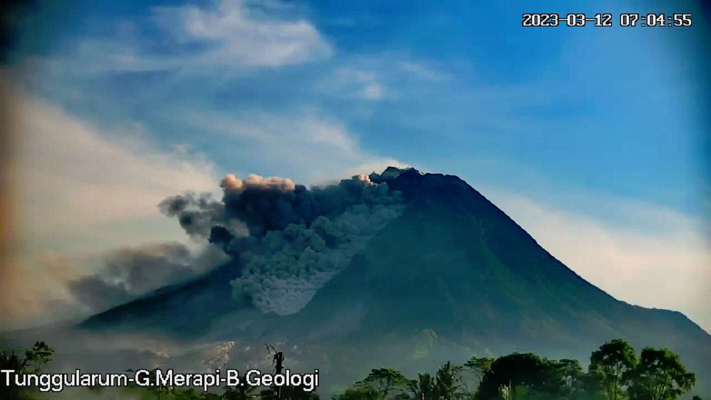 Dalam Sepekan, Gunung Merapi Meluncurkan 232 Guguran Lava