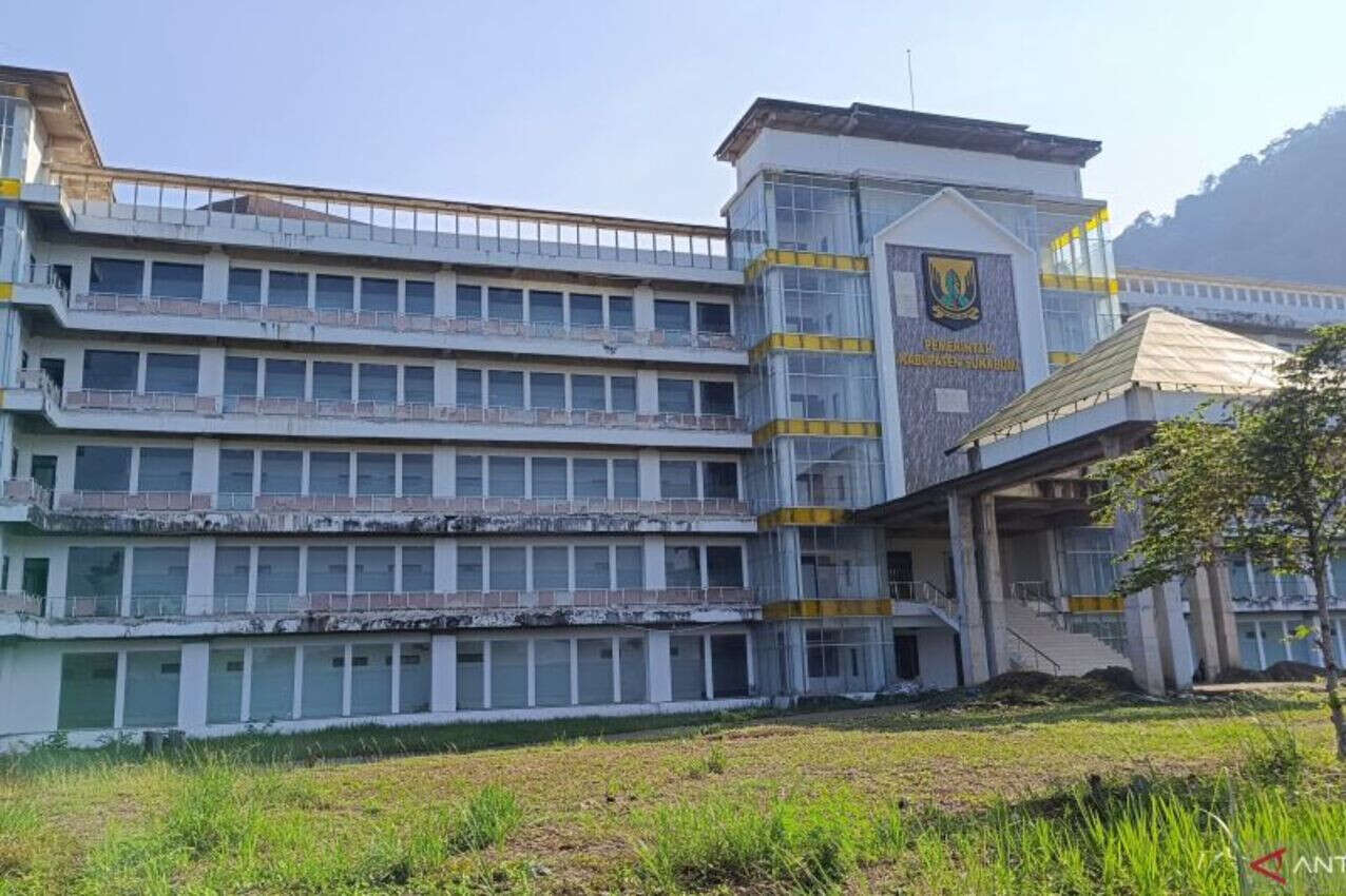 5 Tahun Terbengkalai, Pembangunan Gedung Pemkab Sukabumi Siap Dilanjutkan di Tahun Depan