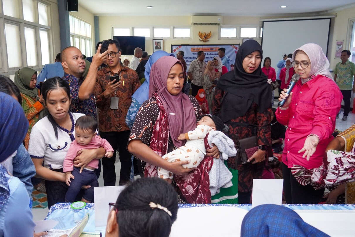 Hari Gizi Nasional, PT PAL Gelar Aksi Sosial Cegah Stunting di Surabaya