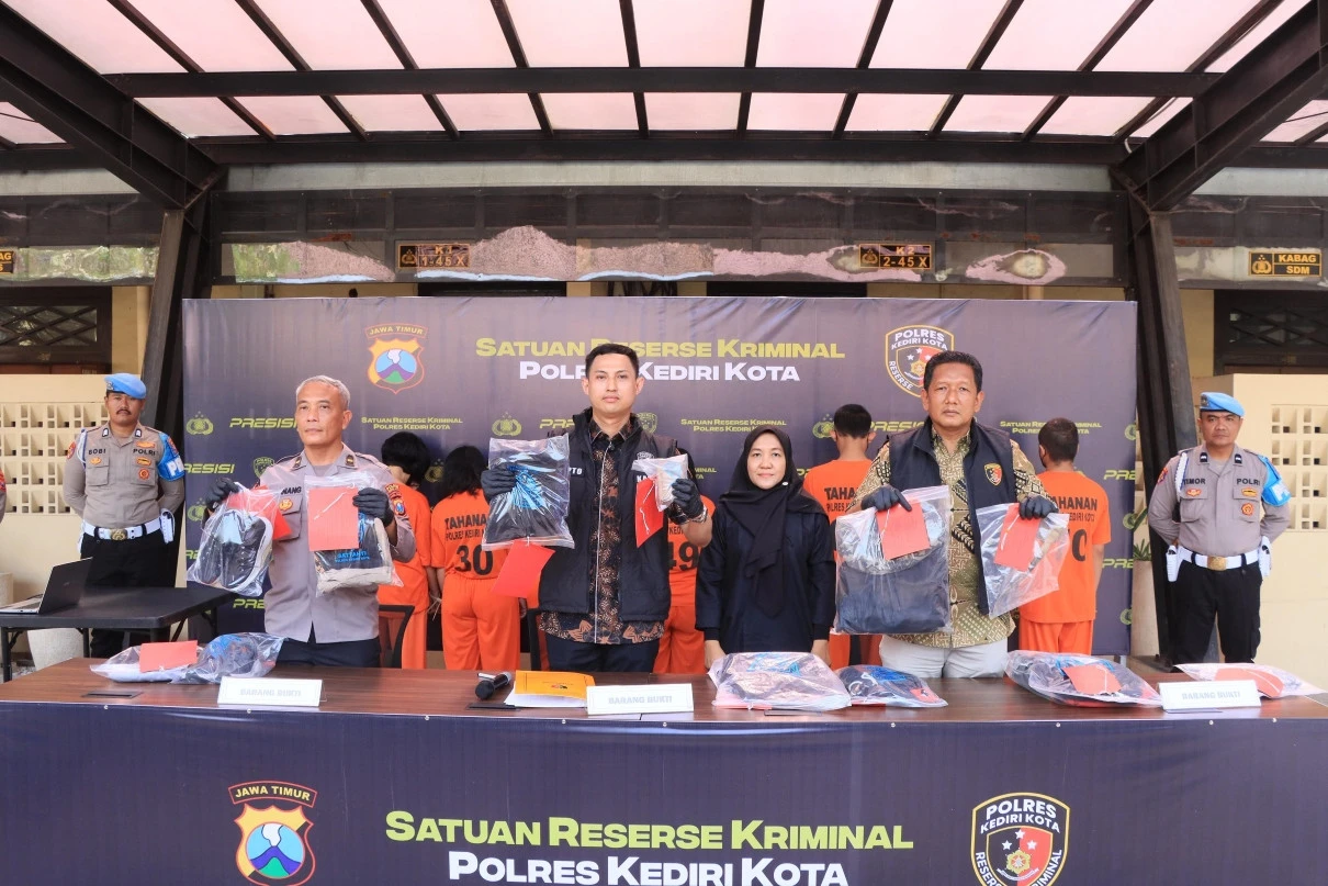 Viral Aksi Komplotan Copet di Swalayan Kediri, 4 Wanita Ditangkap