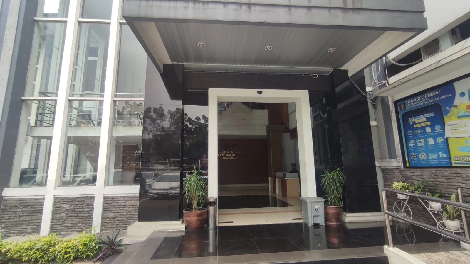 Kepala Kanwil Imigrasi Jabar Diciduk KPK, Pelayanan di Kantor Berjalan Normal