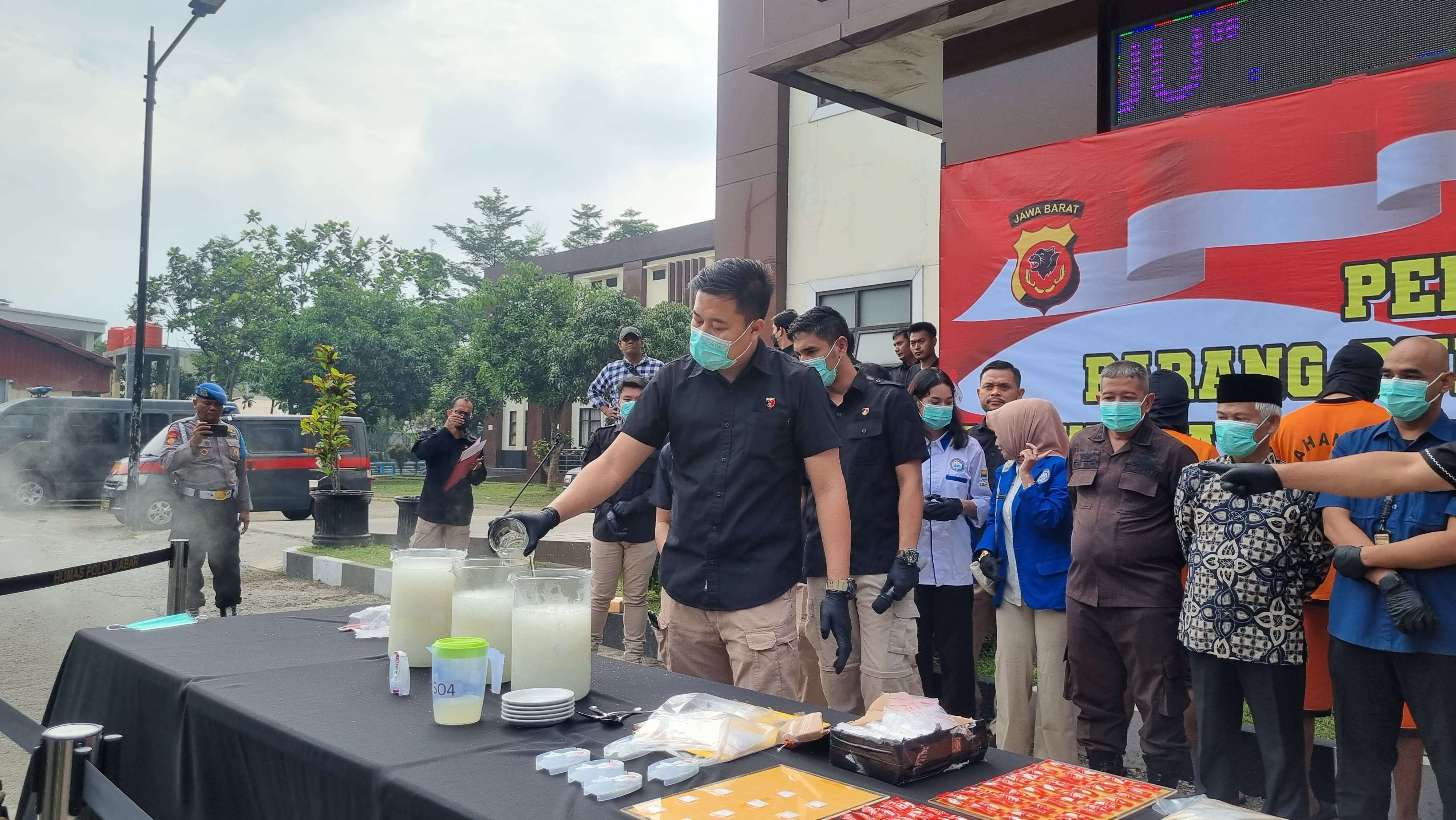 Polda Jabar Musnahkan 23 Kilogram Sabu-sabu Hasil Pengungkapan Satu Bulan