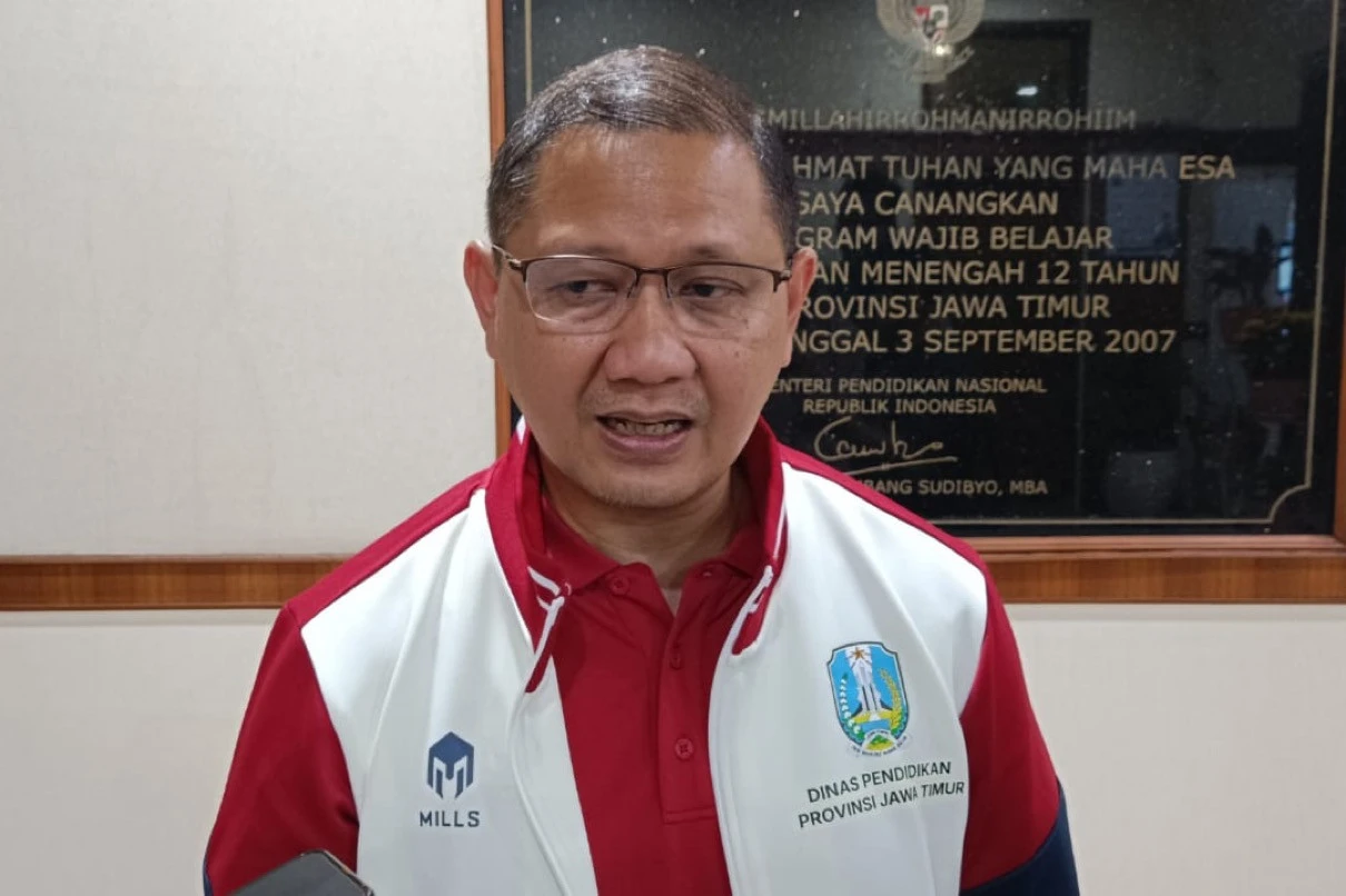 Rayakan HUT ke-80 RI, Dindik Jatim Guyur Beasiswa untuk 50.791 Pelajar Kurang Mampu