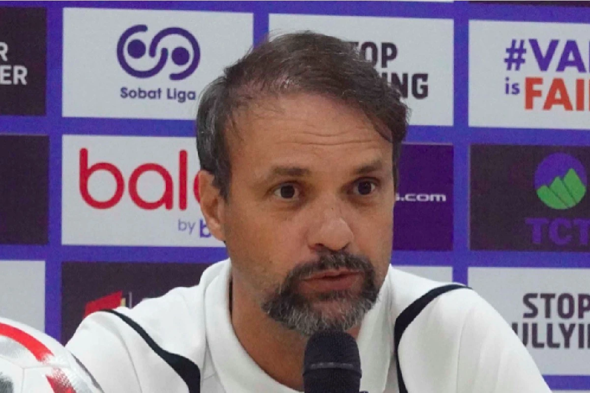 Pemain Persija Jakarta Ribut dengan Arema FC, Mauricio Souza: Kalau Bertengkar, Jangan di Lapangan