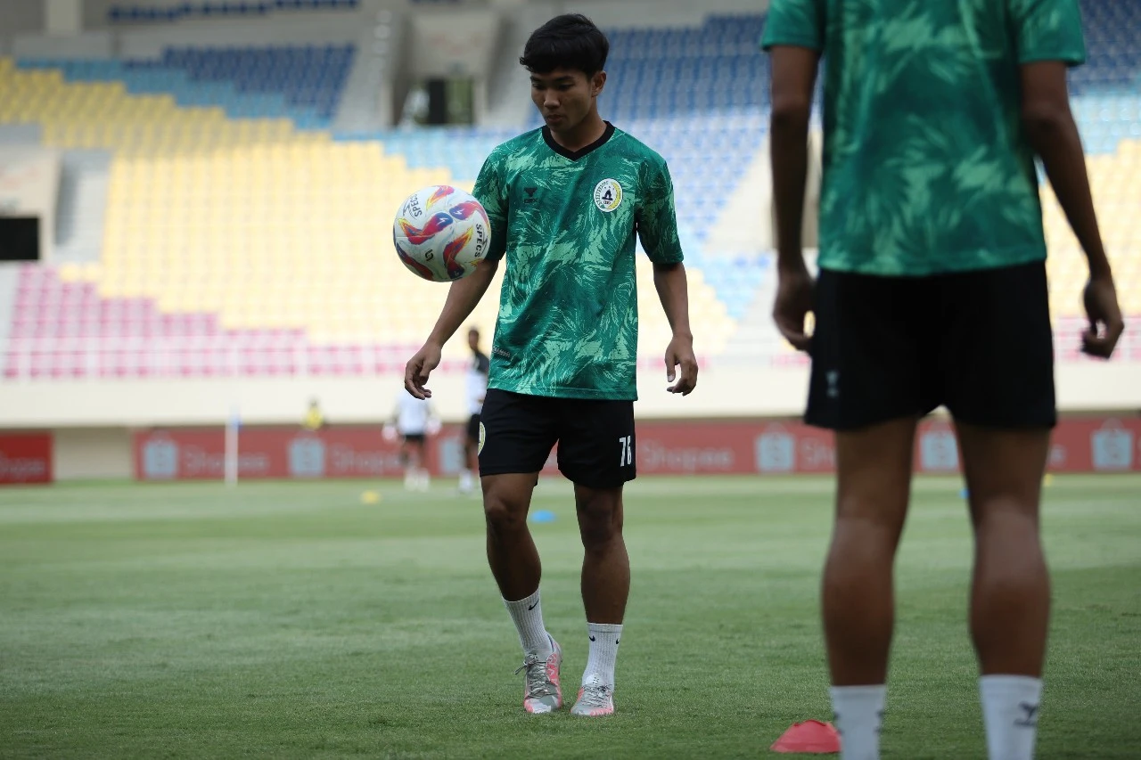 Dominikus Dion Tetap Bertahan Meski PSS Sleman Degradasi ke Liga 2