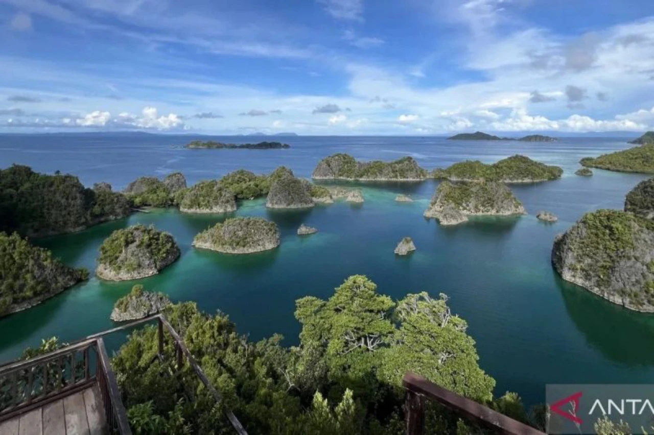 Gaya Komunikasi Pemerintah Soal Tambang Raja Ampat Dikritik