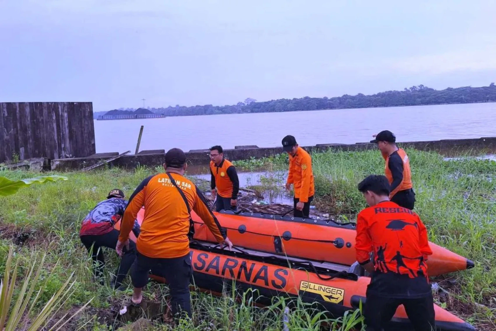 Rizki Adi Saputro Diduga Tenggelam Saat Memancing di Sungai Mahakam, Tim SAR Bergerak