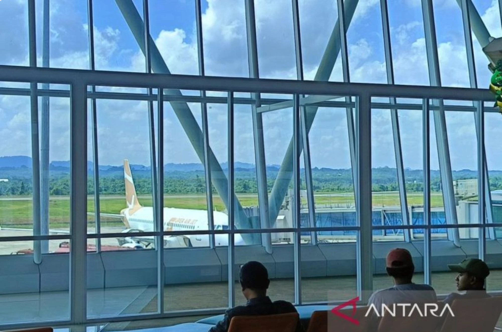 Bandara APT Pranoto Siap Beroperasi hingga Pukul 20.00 WITA, Mulai Kapan ya?