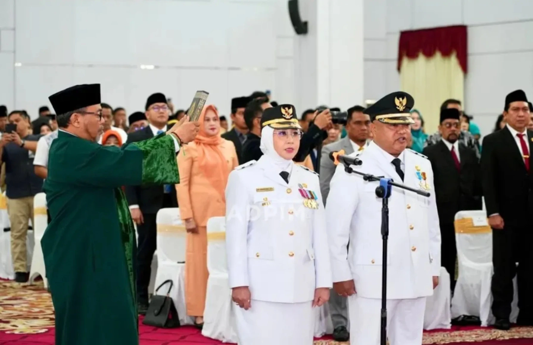 Sri Juniarsih dan Gamalis Resmi Dilantik sebagai Bupati-Wabup Berau untuk Periode Kedua