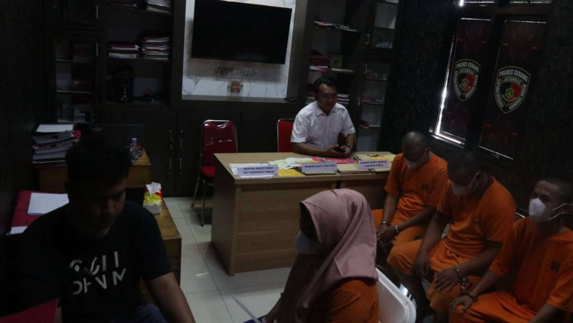 4 Calo Tenaga Kerja Ditangkap Polisi, 60 Korban Merugi Ratusan Juta Rupiah