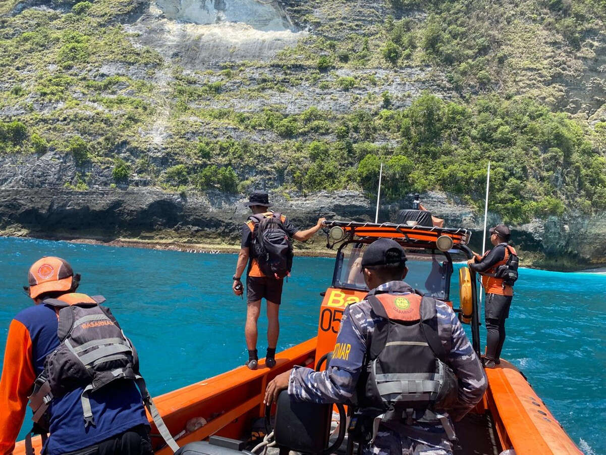 Pelajar Sumedang Jabar Hilang Terseret Ombak Pantai Kelingking Nusa Penida, OMG!