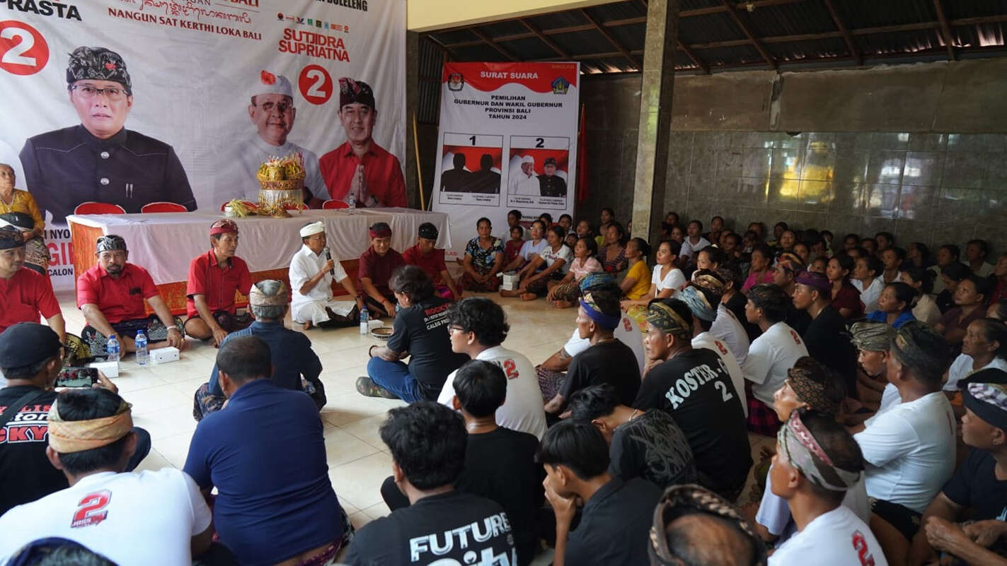 Warga Sorga Lokapaksa Puji Koster, Rela Lesehan dan Mendengar Aspirasi Krama