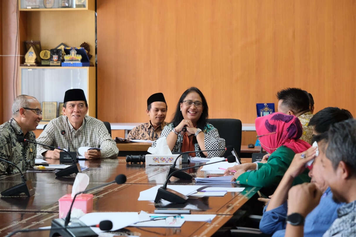 DPRD Lombok Tengah Bahas Raperda Pesantren, Apresiasi Saran Kakanwil Kemenkum NTB