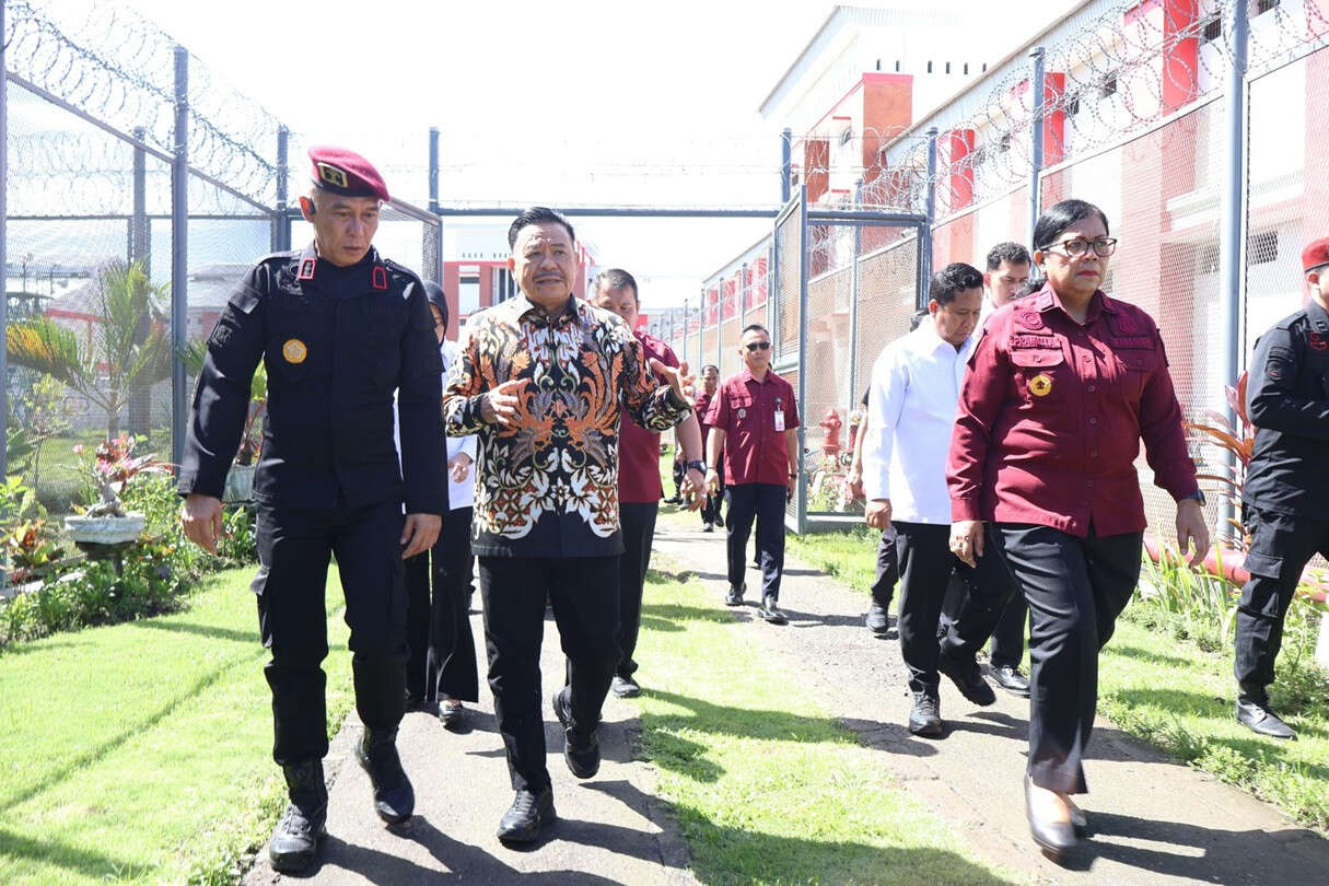 Wamenko Otto Hasibuan Mendadak ke Lapas Kerobokan, Sentil Pesan Presiden Prabowo