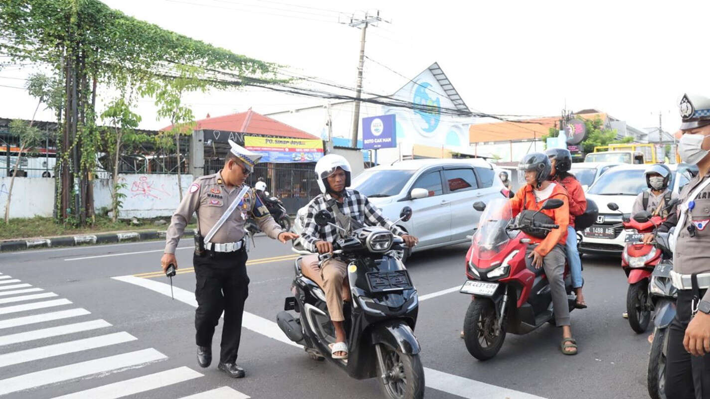 Polresta Denpasar Gencar Razia Kendaraan, Tindak Puluhan Pelanggar, Lihat