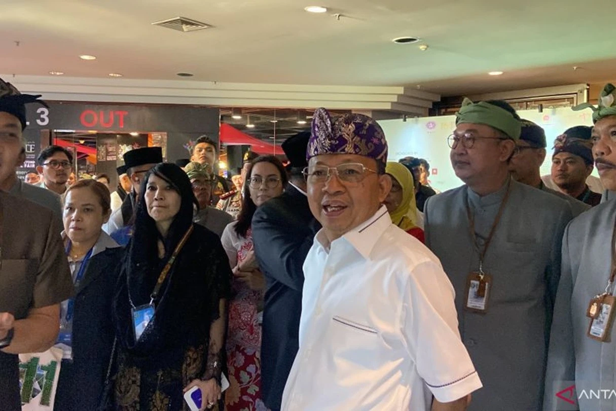 Danone Menyerah, Mengikuti Kebijakan Koster Stop Produksi AMDK