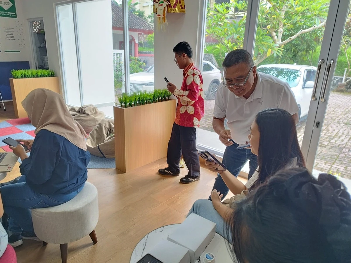 Pelaku UMKM di Bali Belajar Menjinakkan Market dengan AI, Manfaatnya Besar