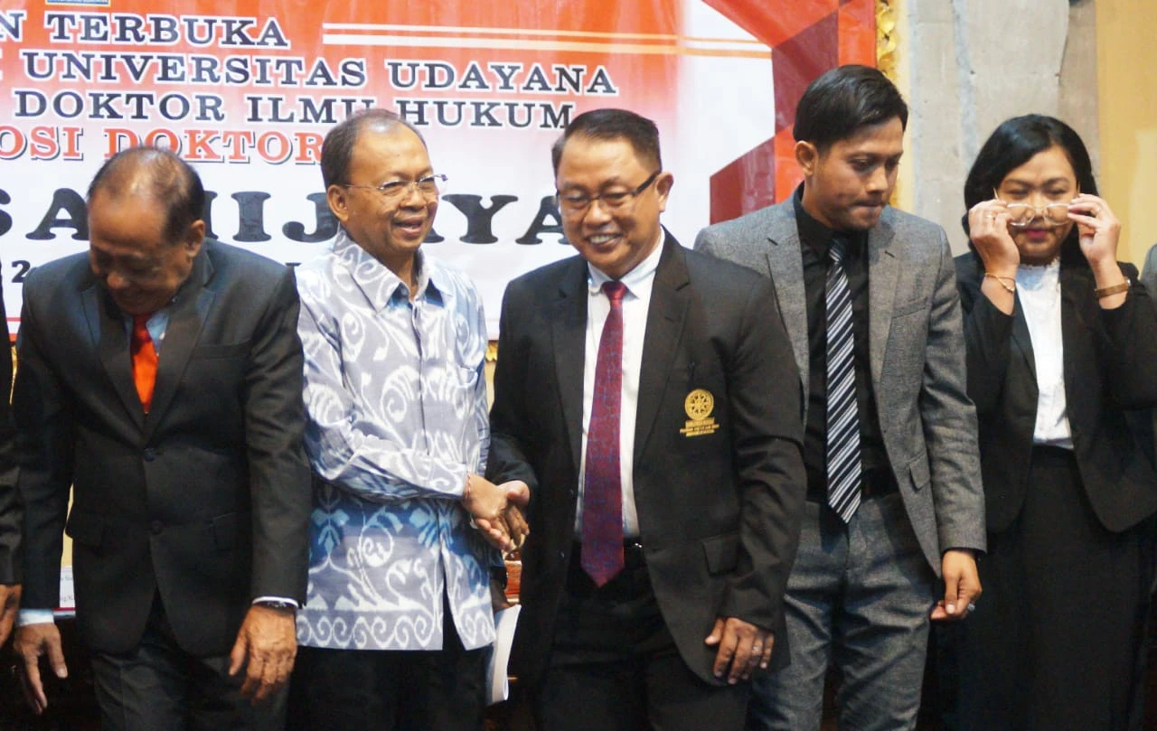 Agus Samijaya Raih Doktor di Unud, Sorot Kapitalisasi Tanah & Nasib Petani