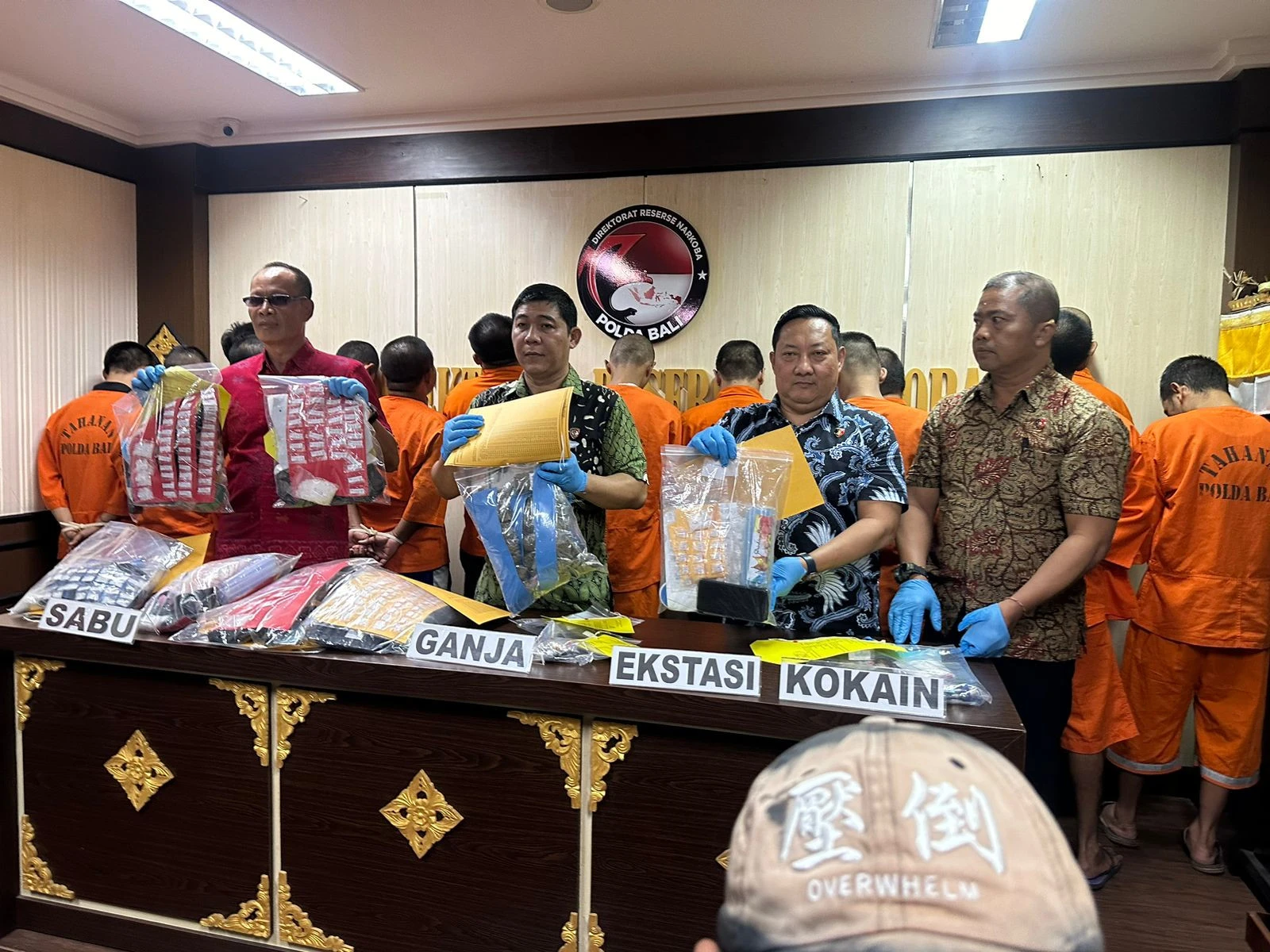 Polda Bali Panen Tangkapan Narkoba, Ciduk 34 Tersangka, 8 WNA, BB Bejibun
