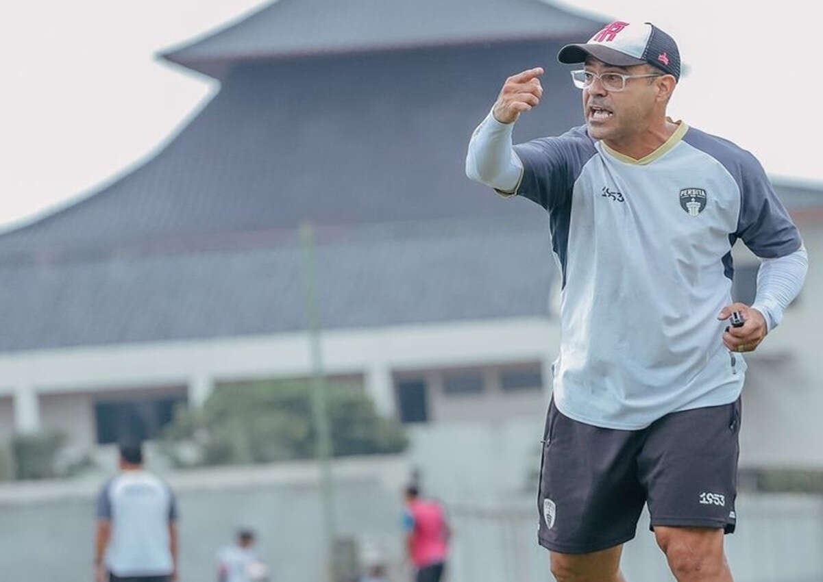 Fabio Lefundes Merendah, Sebut Persebaya Tim Kuat, Sentil Madura United