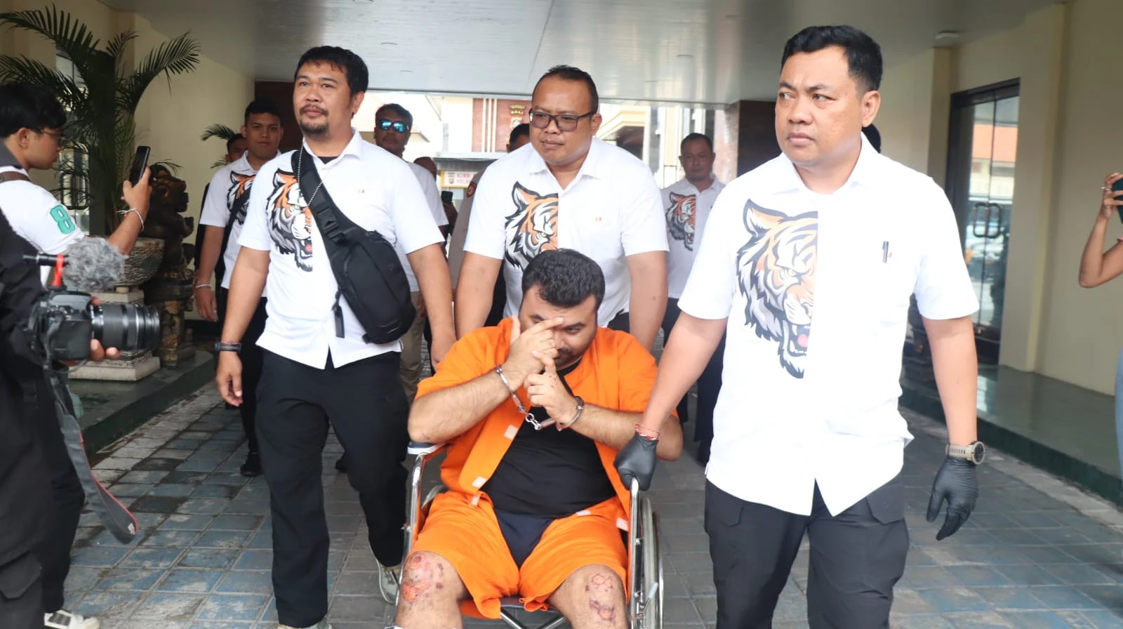 Kronologi 2 WNA Pecahan Uni Soviet Rampok MC: Pakai Paspor Palsu, Modus Tukar Kripto