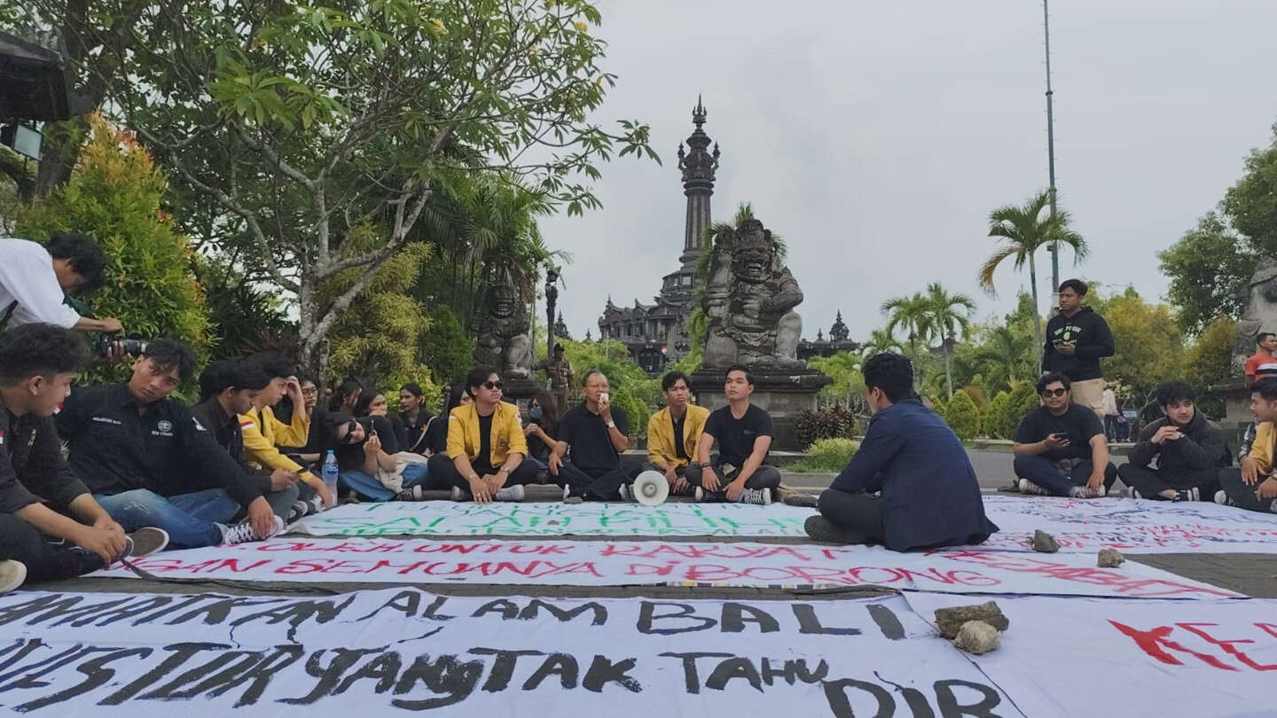 Koster Respons Tantangan Aliansi BEM se-Bali, Sentil Sampah hingga Alih Fungsi Lahan