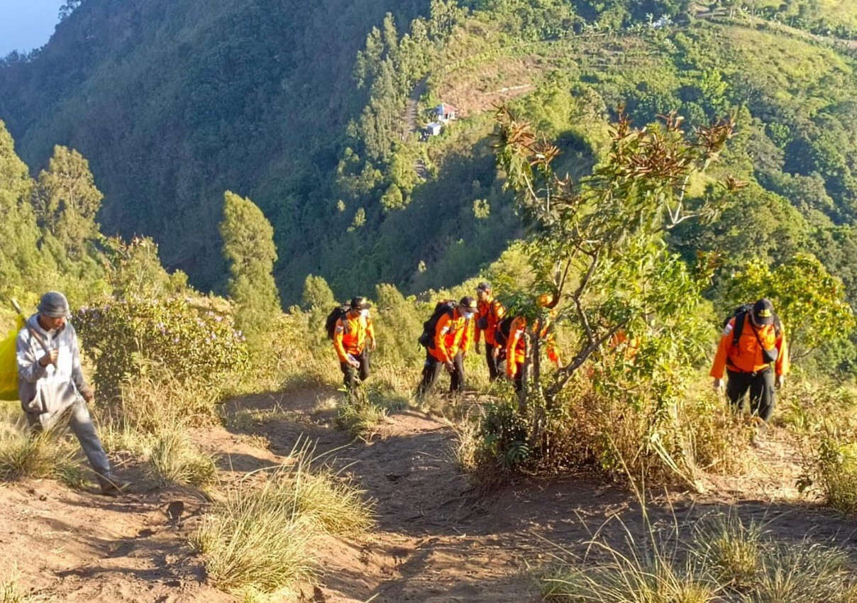 Pendaki Cewek Jatuh ke Jurang Gunung Abang Bangli, Belum Ditemukan, Mohon Doanya