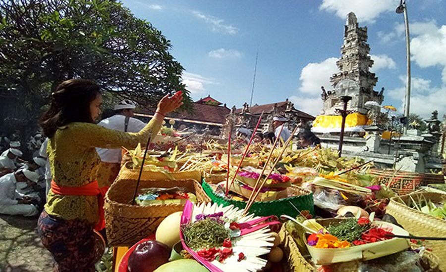 Ini Makna, Filosofi & Jadwal Piodalan Pura saat Tumpek Wayang di Bali Sabtu (18/1), Cek!