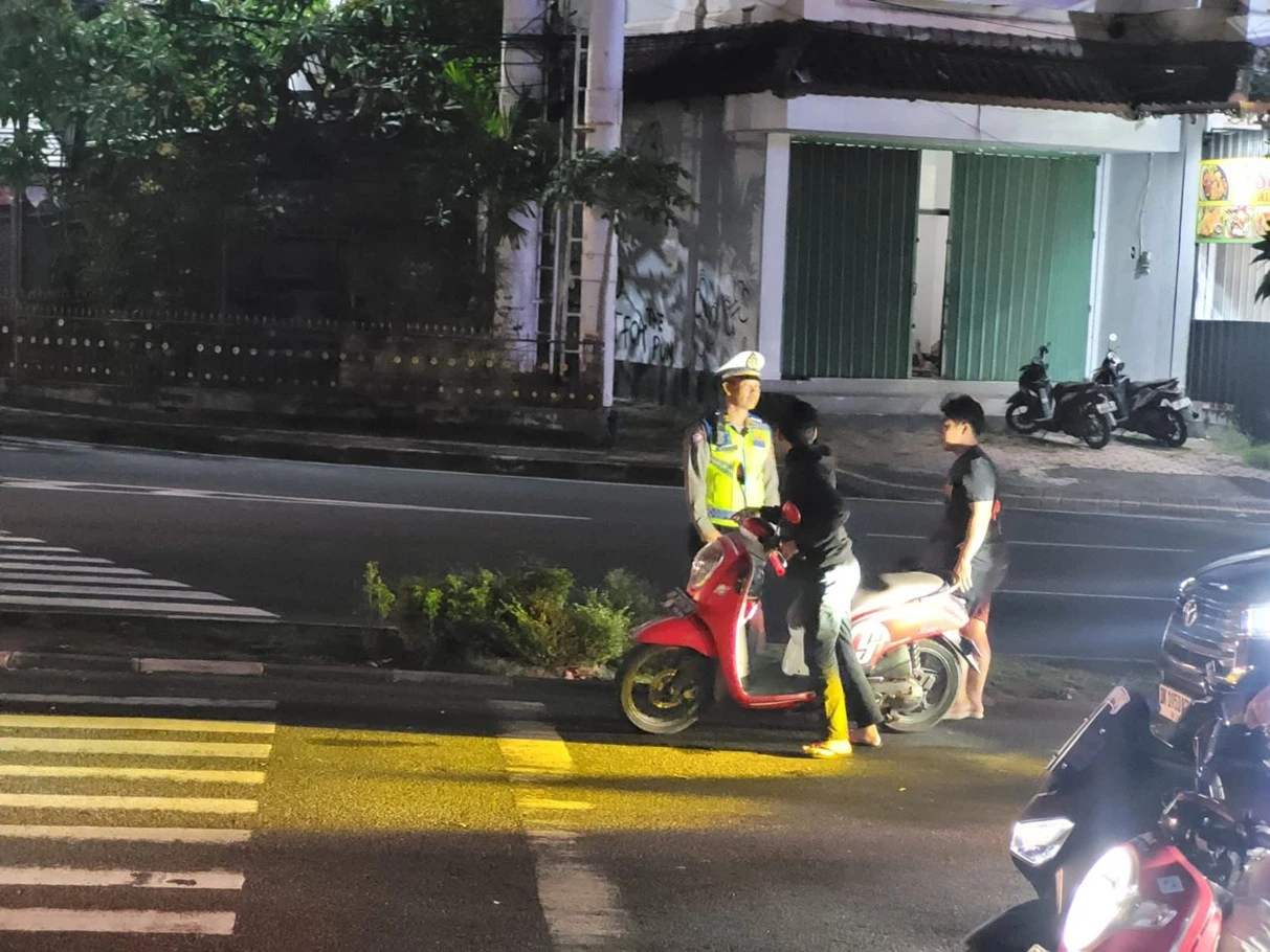 Polresta Denpasar Gencar Patroli Malam, Antisipasi Balapan Liar di Sunset Road Kuta