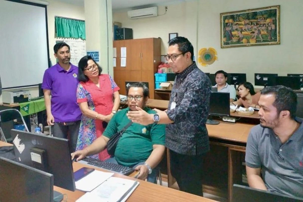 Viral Anak Yatim Piatu Gagal Masuk SMP Negeri di Denpasar, Disdikpora Blak-blakan