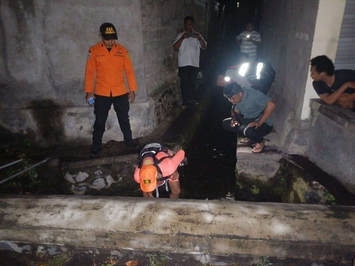 Bocah 3,5 Tahun Hanyut di Irigasi Pesagi Karangasem, Tangisan Keluarga Pecah